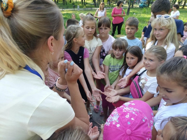 На Львівщині триває екологічний проєкт для дітей «Планета в долонях»