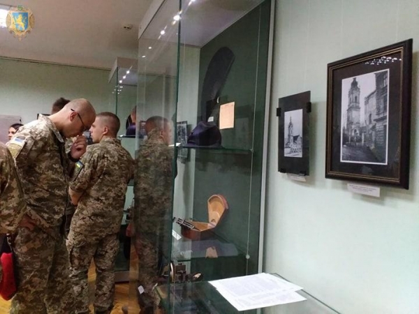 До 80-річчя початку Другої світової війни у Музеї історії України відкрили виставку