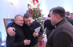 У Львівській філармонії організували благодійний аукціон для потреб військових