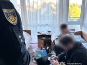 Поліція Львівщини викрила двох шахраїв, які заволоділи грошима потерпілих на суму понад 190 тисяч гривень