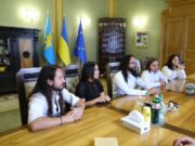 Сьогодні у Львові побував колумбійський гурт Лос Янковерс, який активно підтримує Україну