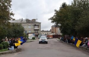 Мостиська громада вшанувала пам’ять загиблого Захисника Дмитра Голдака
