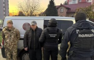 Шептичанин зі спільниками організували схему переправлення чоловіків закордон