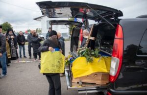 Дрогобиччина прощається з двома полеглими Героями:  Сергієм Дубом та Ігорем Шлапаком