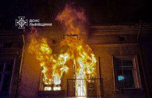 В Стрию рятувальники врятували чотирьох людей під час пожежі