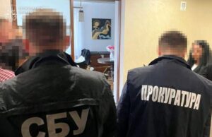 Адвокатку та посадовця судитимуть за хабар у 6 700 доларів