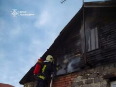 Вогнеборці врятували будинок від пожежі у Куликові