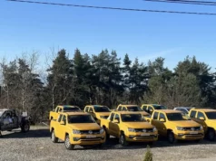 (Українська) Волонтери передали 8 пікапів морській піхоті на фронт