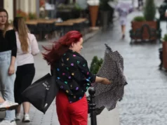 У Львові попередили про сильний вітер 25–26 травня