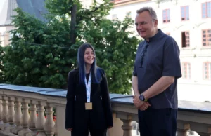 У Львові відзначили наймолодшу чемпіонку Європи з шахів Анастасію Гнатишин У Львові відзначили наймолодшу чемпіонку Європи з шахів Анастасію Гнатишин