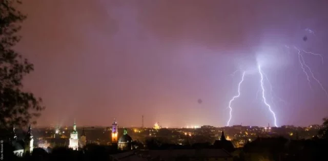 image У Львові 10 червня очікують грози та град