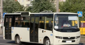 У Львові на вулиці Замарстинівській автобус №63 потрапив у ДТП, травмовано чотирьох пасажирів