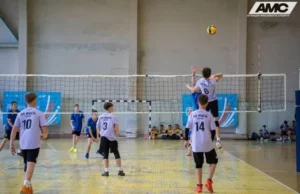 Учні Стрийської гімназії №10 вибороли золото і срібло на всеукраїнському фіналі Шкільної ліги з волейболу Учні Стрийської гімназії №10 вибороли золото і срібло на всеукраїнському фіналі Шкільної ліги з волейболу