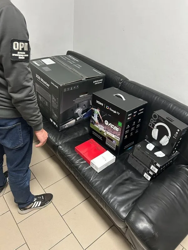 image У пункті пропуску «Краківець» виявили незадекларовану техніку на 300 тисяч гривень
