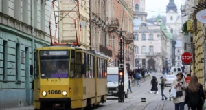 У Львові посилять контроль за в’їздом у пішохідну зону в центрі міста