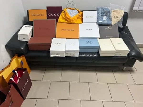 image На пунктах пропуску «Краківець» і «Шегині» виявили недекларований люксовий товар на 2 мільйони гривень