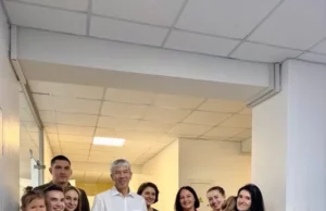 Канадський нейроонколог Ерік Буфе проконсультував дітей у львівському Центрі дитячої медицини