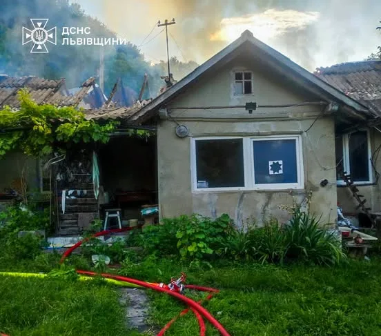 image У селі Галицьке на Золочівщині рятувальники врятували житловий будинок від пожежі