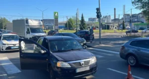 У Львові на перехресті Пасічної та Вашинґтона автомобіль травмував пішохідку