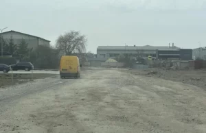 У Львові ремонтують ділянку вулиці Конюшинної до межі міста