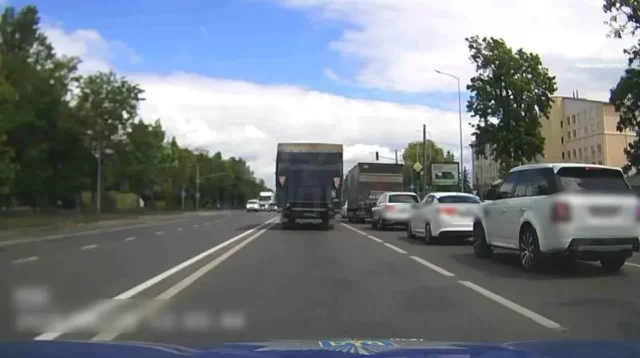 image На смузі громадського транспорту нагадали про штраф для порушників