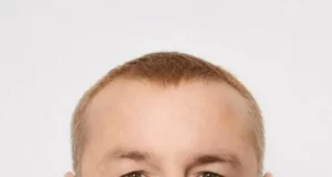 У Новояворівську попрощаються із загиблим військовим Орестом Тараньком
