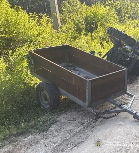image У селі Майдан Львівського району смертельно травмувався водій мототрактора
