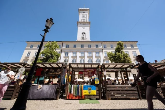image У Львові щонеділі на площі Ринок працює Ветеранський ярмарок