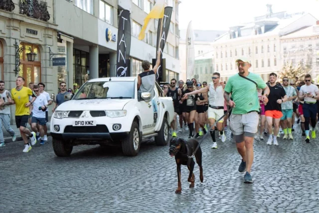 image У Львові провели благодійний забіг Running Rave by TANØK на підтримку Сил оборони