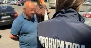 У Львові затримали ексдепутата та його сина за схему «виїзду» військовозобов’язаного
