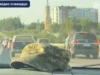 На Львівщині зупинили водійку, яка везла непристебнутих пасажирів на Toyota Land Cruiser