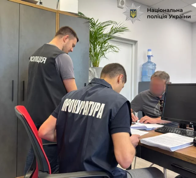 У Львові повідомили про підозру колишнім директорам парків через незаконну порубку дерев