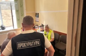На Львівщині посадовця райспоживспілки підозрюють у самовільному будівництві поминального дому