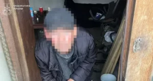 Справу підприємця з Городка, якого підозрюють у багаторічній трудовій експлуатації однокласника, передали до суду