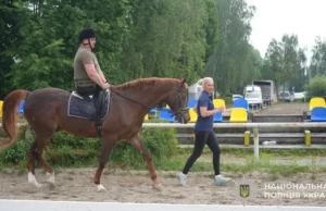 У Львові пораненим поліцейським та нацгвардійцям організували іпотерапію