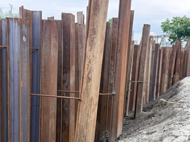 image У Львові на перехресті Шевченка — Ковча укріпили схил для будівництва шляхопроводу