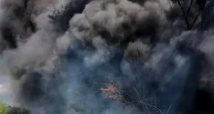 У Львові на вулиці Княгині Ольги загорілися гаражі та шини