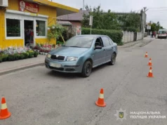 У Дрогобичі автомобіль травмував 15-річну пішохідку на вулиці Самбірській У Дрогобичі автомобіль травмував 15-річну пішохідку на вулиці Самбірській