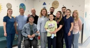 У Львові батьки донорки зустрілися з 12-річним хлопчиком, якому пересадили її серце