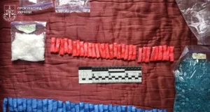 На Львівщині підозрюють 38-річного чоловіка у зберіганні 40 г клефедрону для збуту