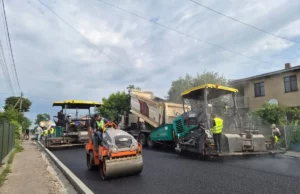 У Львові перекрили частину вул. Шевченка через асфальтування: змінено роботу шести маршрутів і запущено шатл-баси У Львові перекрили частину вул.