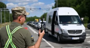 На «Краковці», «Шегинях» та «Грушеві» черги на вʼїзд в Україну
