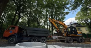 На вулиці Галицької Армії у Львові ремонтують 120-річний колектор: рух перекрито
