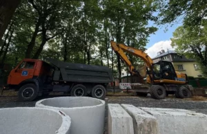 На вулиці Галицької Армії у Львові ремонтують 120-річний колектор: рух перекрито На вулиці Галицької Армії у Львові ремонтують 120-річний колектор: рух перекрито