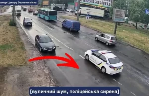У Львові патрульні супроводили до лікарні 6-річну дівчинку після ураження блискавкою У Львові патрульні супроводили до лікарні 6-річну дівчинку після ураження блискавкою