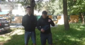 У Львові біля дитсадка затримали двох молодиків із 75 згортками PVP