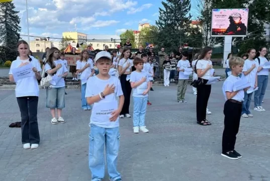 У Трускавці вшанували полонених захисників у річницю теракту в Оленівці