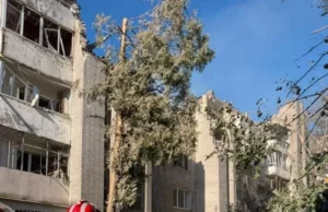 У Львові з-під завалів будинку деблокували девʼятьох людей