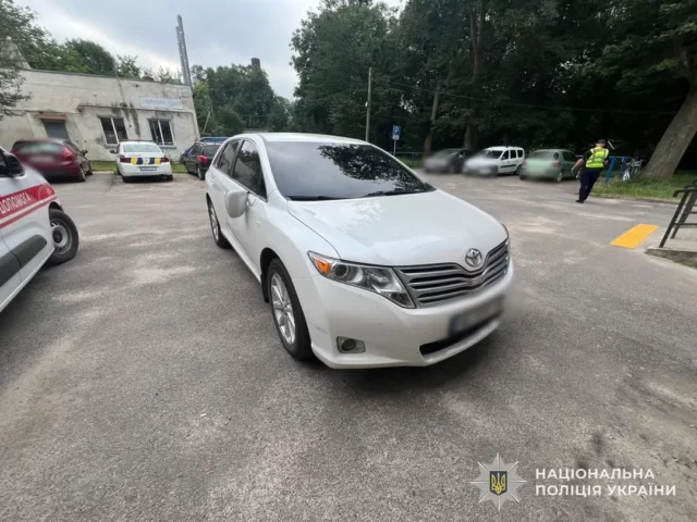 image У Ходорові Toyota травмувала 73-річну жінку на пішоході