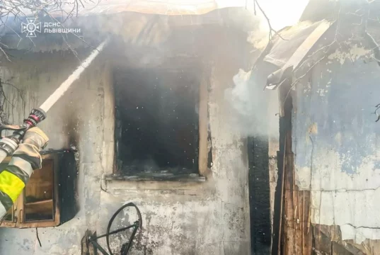 У селі Лагодів на Золочівщині загорівся житловий будинок